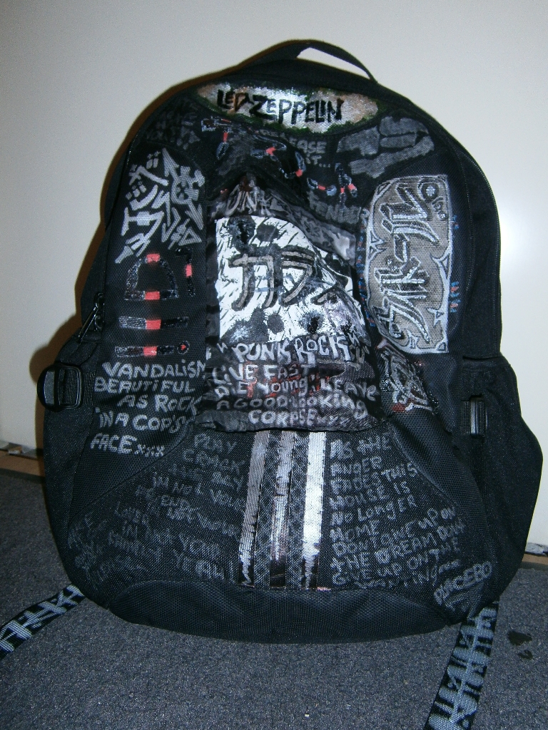 My School bag ^.^